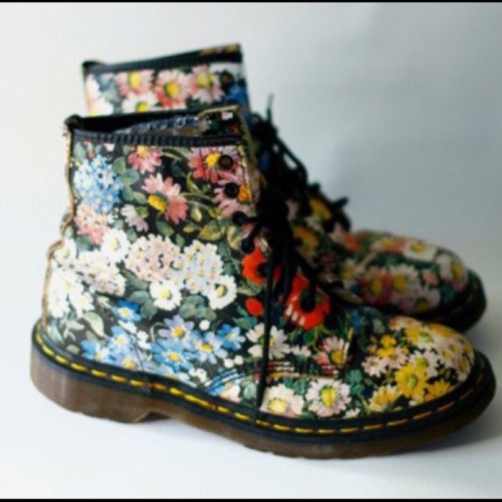 90’s Floral Doc Martens